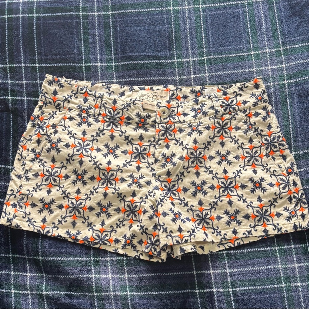 Floral Patterned embroidered Lucky Brand Women's Shorts. Size 25